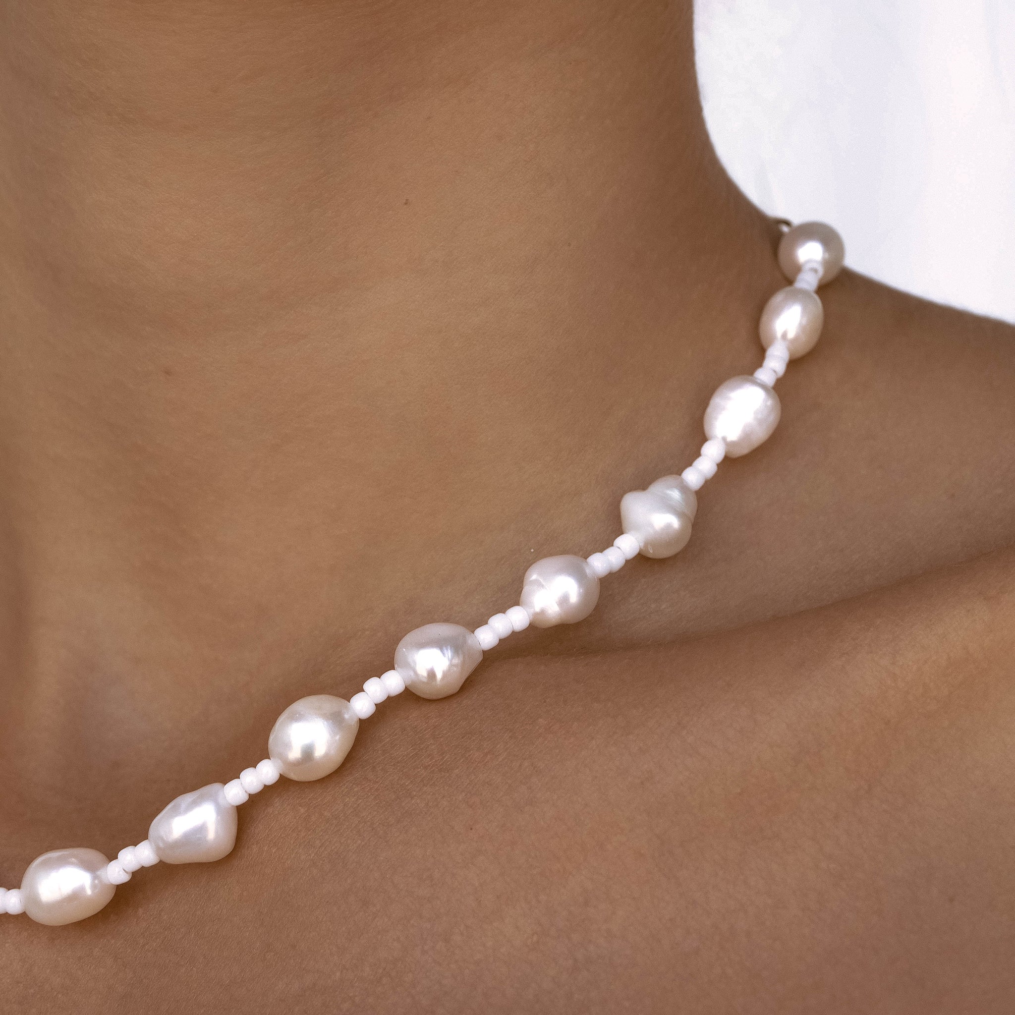 pearl choker